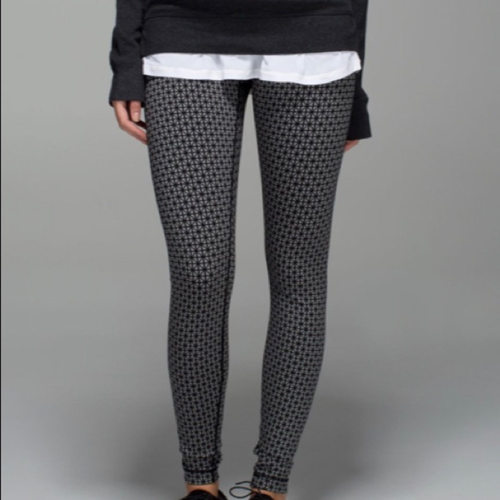 Lululemon sz 8 Wunder Under Geometric leggings